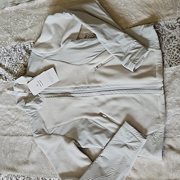 lululemon athletica Jackets & Blazers - Lululemon Fleece-Lined Run Jacket - Size 6